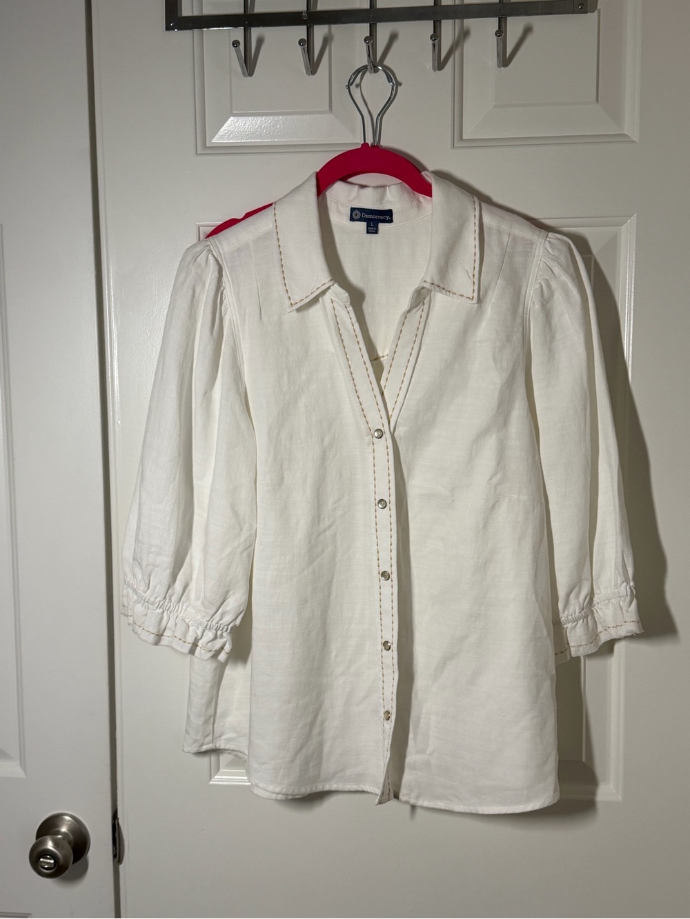 Democracy White Button-Front Linen Blouse